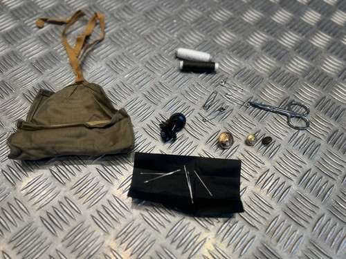 Trousse couture militaire - couture,